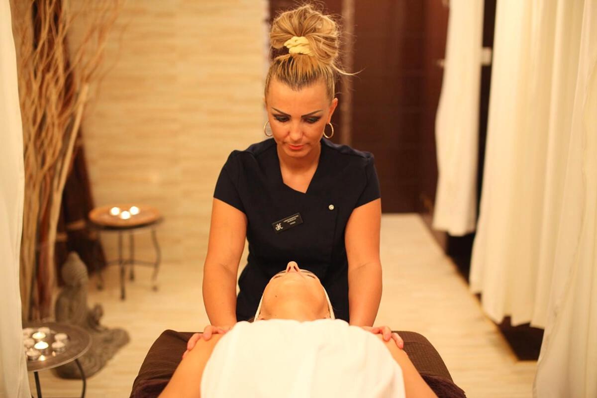 Rezydencja Pod Teznia & Spa اينوفروسواف المظهر الخارجي الصورة