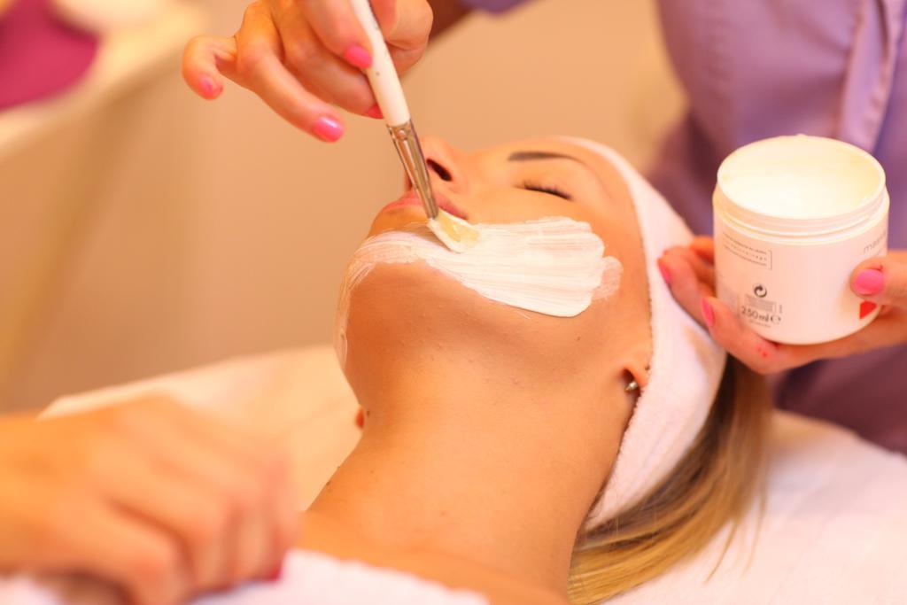Rezydencja Pod Teznia & Spa اينوفروسواف المظهر الخارجي الصورة